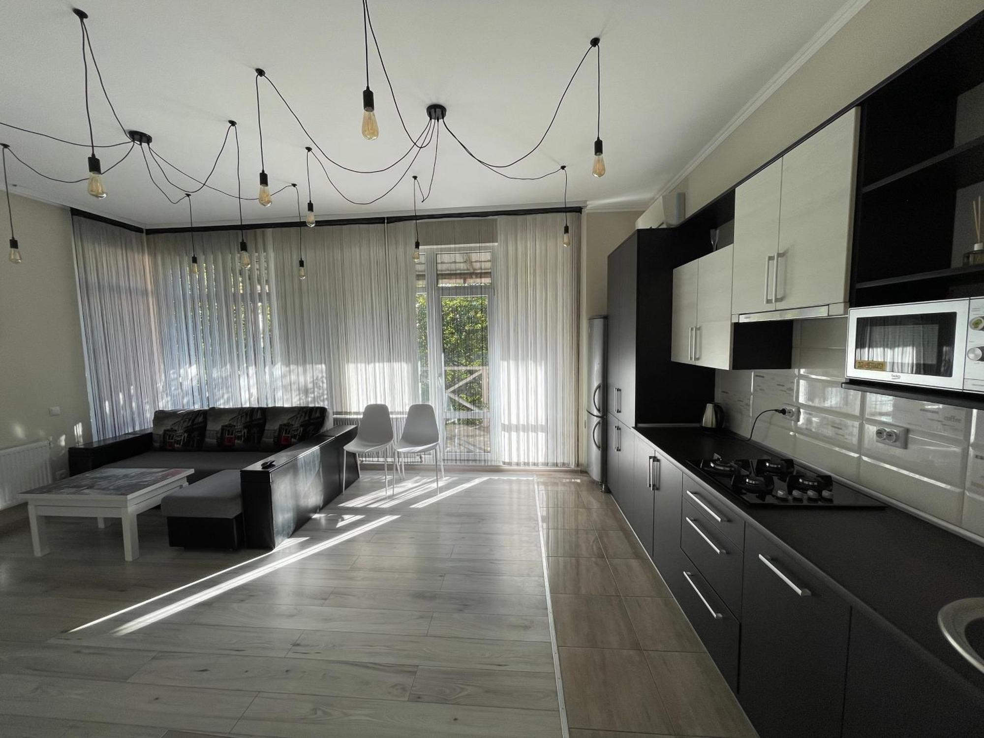 Family Apartment Vinnytsja Buitenkant foto